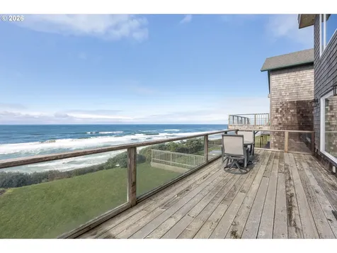 2151 NW Inlet Avenue Lincoln City OR 97367