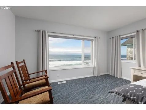 2151 NW Inlet Avenue Lincoln City OR 97367