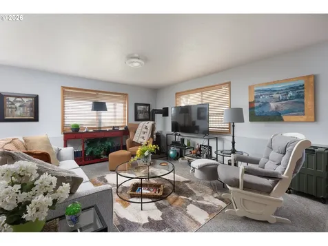 2151 NW Inlet Avenue Lincoln City OR 97367