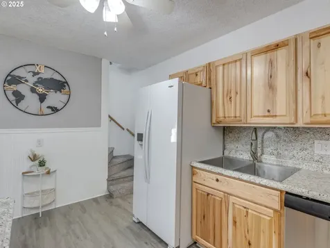 224 NW 11th Street Mcminnville OR 97128