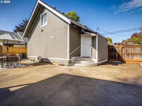 224 NW 11th Street Mcminnville OR 97128