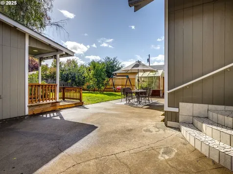224 NW 11th Street Mcminnville OR 97128