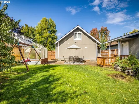 224 NW 11th Street Mcminnville OR 97128