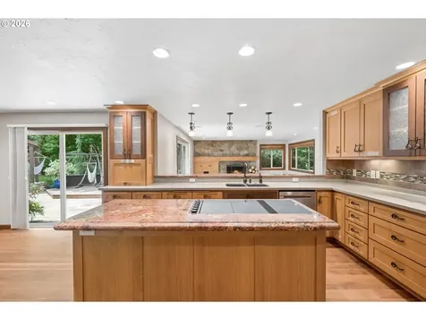 33670 Mckenzie View Drive Eugene OR 97408