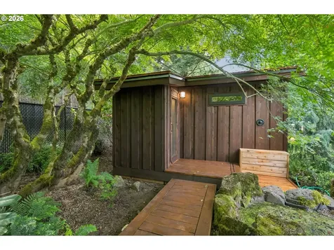 33670 Mckenzie View Drive Eugene OR 97408