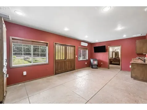 33670 Mckenzie View Drive Eugene OR 97408