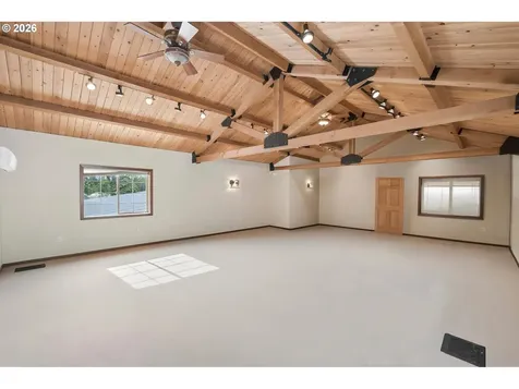 33670 Mckenzie View Drive Eugene OR 97408