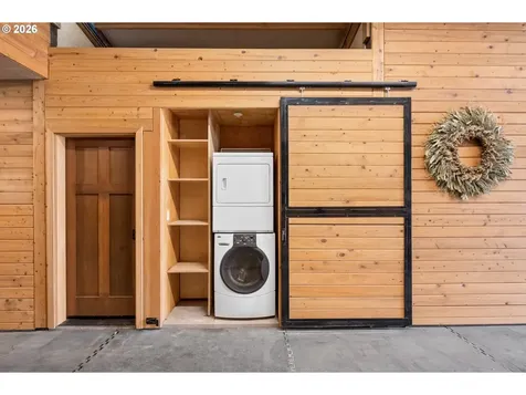 33670 Mckenzie View Drive Eugene OR 97408