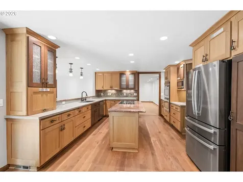33670 Mckenzie View Drive Eugene OR 97408