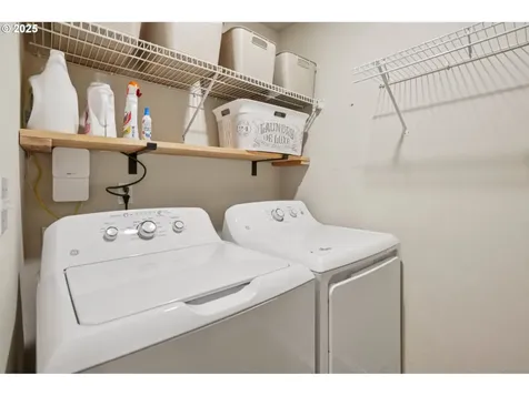 1925 Meadowood Loop Woodland WA 98674