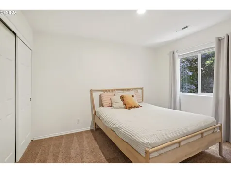 1925 Meadowood Loop Woodland WA 98674