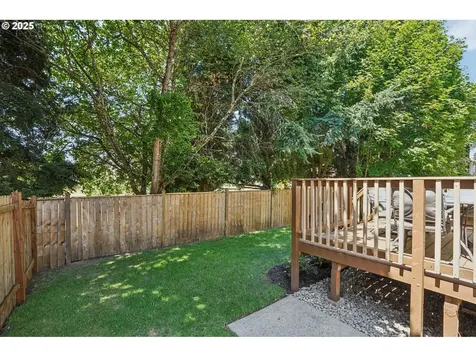 1925 Meadowood Loop Woodland WA 98674