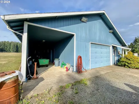 4804 NE 379th Street La Center WA 98629