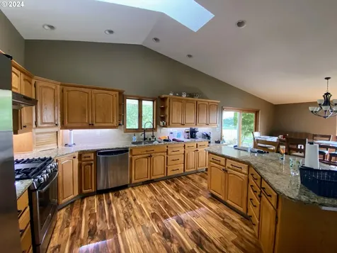 4804 NE 379th Street La Center WA 98629