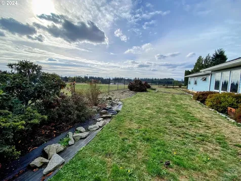 4804 NE 379th Street La Center WA 98629