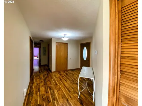 4804 NE 379th Street La Center WA 98629