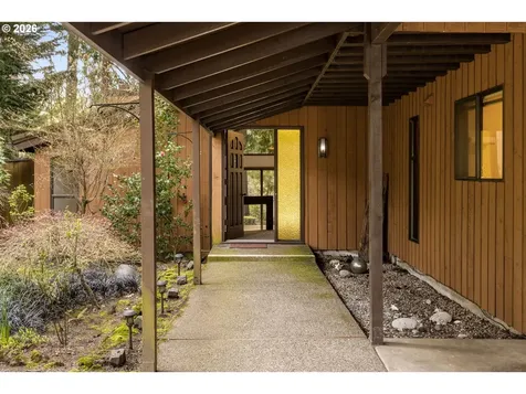4760 Dogwood Drive Lake Oswego OR 97035