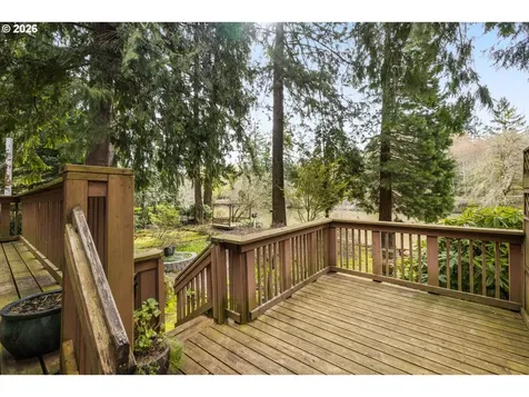 4760 Dogwood Drive Lake Oswego OR 97035