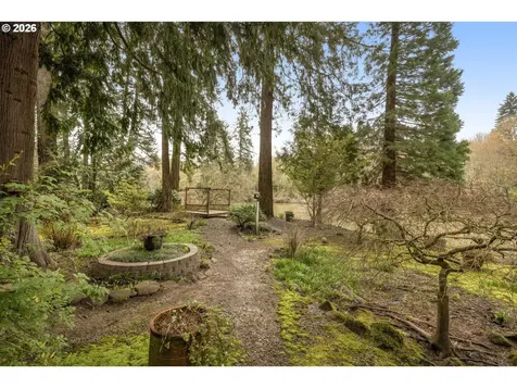 4760 Dogwood Drive Lake Oswego OR 97035