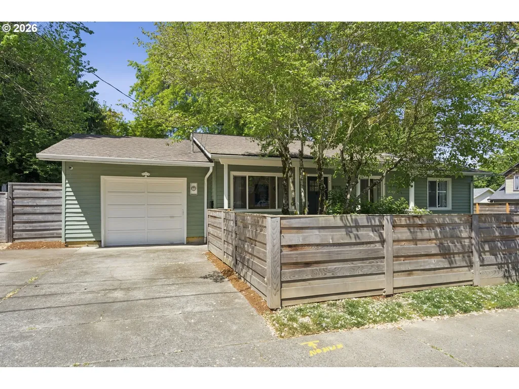 8715 N Swenson Street Portland OR 97203