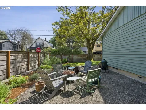 8715 N Swenson Street Portland OR 97203