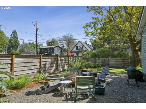8715 N Swenson Street Portland OR 97203