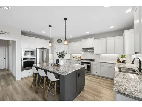 18255 SE Vista View Court Sandy OR 97055