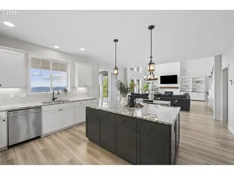18255 SE Vista View Court Sandy OR 97055
