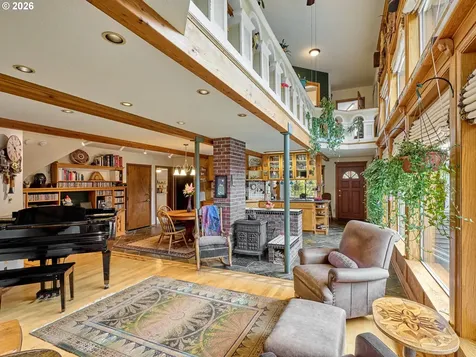 16460 NW Meadow Lake Road Carlton OR 97111