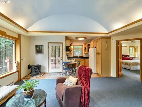 16460 NW Meadow Lake Road Carlton OR 97111