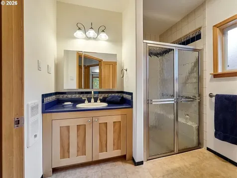 16460 NW Meadow Lake Road Carlton OR 97111