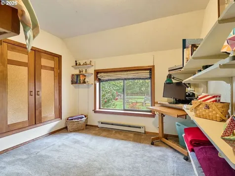 16460 NW Meadow Lake Road Carlton OR 97111