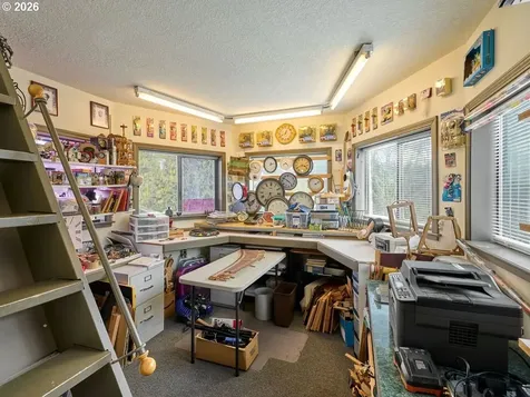 16460 NW Meadow Lake Road Carlton OR 97111