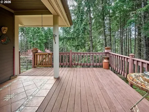 16460 NW Meadow Lake Road Carlton OR 97111