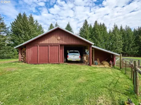 16460 NW Meadow Lake Road Carlton OR 97111