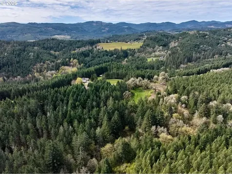 16460 NW Meadow Lake Road Carlton OR 97111