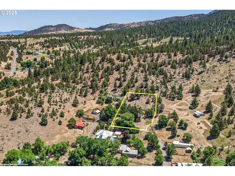 107 Rebel Hill Road Canyon City OR 97820