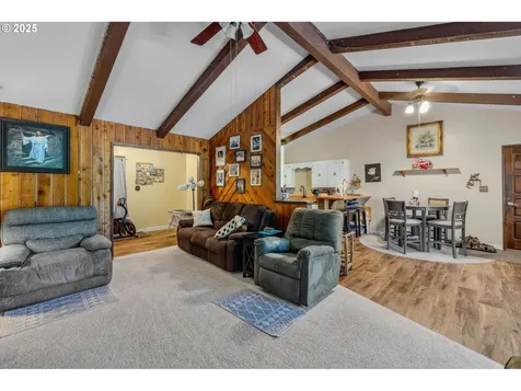 107 Rebel Hill Road Canyon City OR 97820