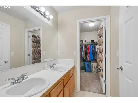 759 SE Camellia Court Hillsboro OR 97123