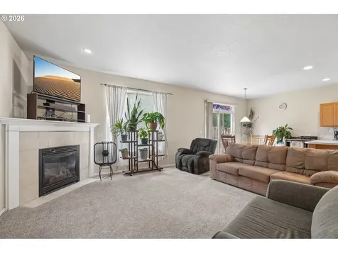 759 SE Camellia Court Hillsboro OR 97123