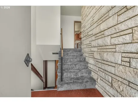 31077 SW Laurelview Road Hillsboro OR 97123