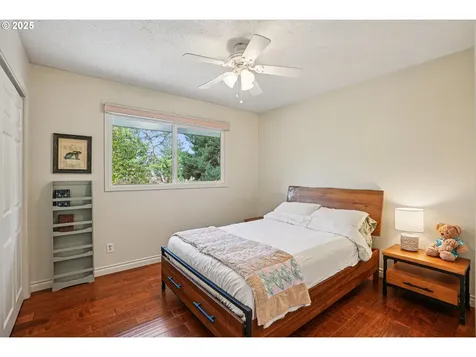 1930 SW Parkwood Drive Portland OR 97225