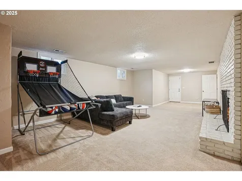 1930 SW Parkwood Drive Portland OR 97225