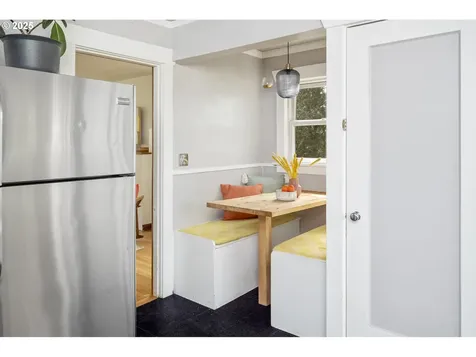 4219 SE Cora Street Portland OR 97206