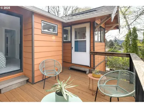 4219 SE Cora Street Portland OR 97206