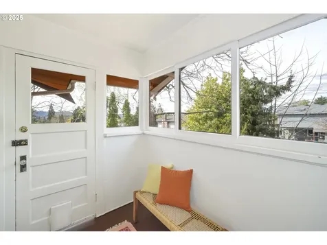 4219 SE Cora Street Portland OR 97206