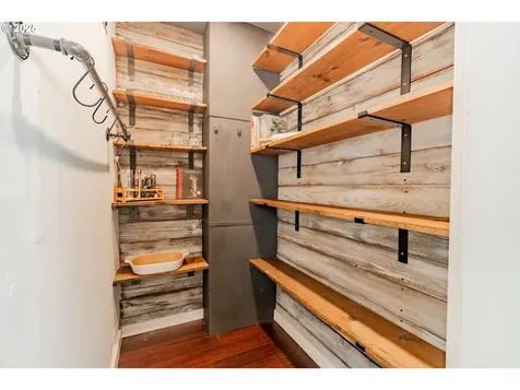609 NE 93rd Avenue Portland OR 97220
