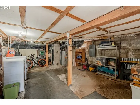 609 NE 93rd Avenue Portland OR 97220
