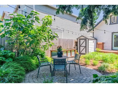 609 NE 93rd Avenue Portland OR 97220