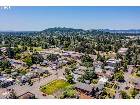 609 NE 93rd Avenue Portland OR 97220